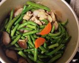 旬☆インゲン豆と鶏肉とこんにゃくの煮物作り方4写真