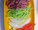 ブロッコリーの芯使って野菜炒め作り方1写真