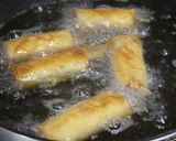 魚のほぐし身とトマトと卵の春巻き作り方7写真
