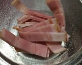 ベーコンとレタスの炒め物作り方1写真