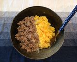 余りは保存★簡単！豚ひき肉そぼろ二色丼★作り方8写真