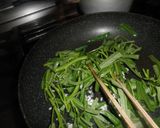 空芯菜のニンニク炒め作り方4写真
