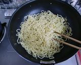 ★ソース付きの生タイプ麺で＊焼きそば＊♪作り方5写真