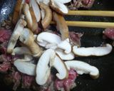 牛肉と生シイタケの山椒風味の炒め物作り方7写真