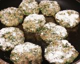 豚挽肉とたっぷりニラの餃子風ハンバーグ作り方6写真