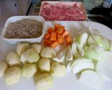 ルクルーゼで無水肉じゃが作り方1写真