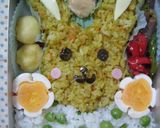ウサピラフ弁当♪ウィズグリーンピースご飯作り方3写真