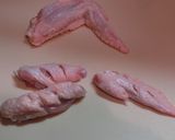 手羽先と舞茸の美味しいスープ作り方2写真