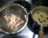 ぷりぷり海老と豆の揚げ春巻 ピリ辛サルサ作り方1写真