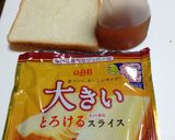 チーズトースト♪簡単スイーツ♪作り方1写真