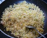 不思議な食感、なんこつ入り卵チャーハン作り方5写真
