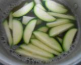 ズッキーニと豆腐の味噌汁作り方6写真