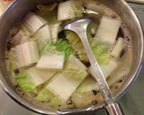 旨味たっぷり白菜と豚肉☆癒しの和風スープ作り方3写真