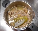 豚バラ軟骨と牛蒡の煮物。作り方2写真
