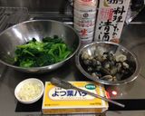アサリと小松菜のニンニクバター作り方1写真