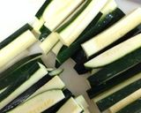 簡単に後一品！ズッキーニの肉巻き♡作り方1写真