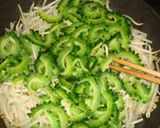 もやしと豚肉♪少し甘めのゴーヤチャンプル作り方6写真