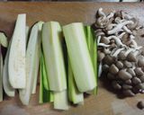 ズッキーニのミートチーズ焼き(*^^*)作り方1写真