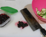 ごま油の香り～きゅうりと梅しその和え物♪作り方2写真