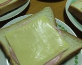 我が家の定番朝食！ハムチートースト作り方2写真