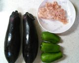 子供が喜ぶ挽き肉のなすとピーマン甘酢炒め作り方1写真