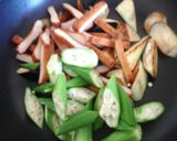 塩トマトで茄子とオクラ๑炒め物✿作り方4写真