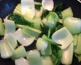 フライパンでかぼちゃと青梗菜の煮付け♥️作り方1写真
