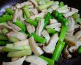 簡単♪豚肉とアスパラの塩レモン風味炒め♪作り方4写真