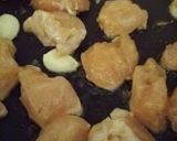 簡単！柔らかささみとトマトのバジル炒め作り方3写真
