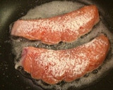 ☆鮭のムニエル☆濃厚にんにくバター醤油作り方3写真