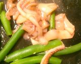 作りかけの塩辛で☆イカといんげんバター煮作り方2写真