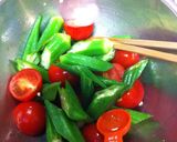 夏に☆オクラとプチトマトの塩レモンサラダ作り方4写真