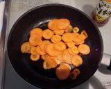 副菜！人参のみりん醤油炒め♬。•作り方2写真