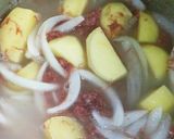 コンビーフの缶詰で肉じゃが？★コンじゃが作り方5写真