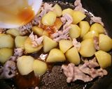 ♡新じゃがと豚肉の味噌照り炒め♡作り方4写真