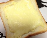 簡単♡食パンアレンジ♡チーズ＆マヨ作り方3写真
