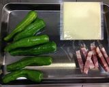 しし唐にベーコンチーズ詰めちゃいました！作り方1写真