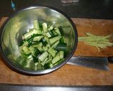 キムチとキュウリの浅漬けのあえもの・・・作り方1写真