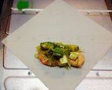 めんつゆ使って☆アボカドとエビの春巻き作り方6写真