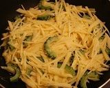 ゴーヤとじゃが芋のお好み焼き作り方3写真