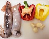 イカとパプリカのガーリックバター醤油炒め作り方1写真