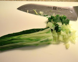 水菜と鮭フレークのおにぎり♪作り方1写真