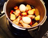 簡単☆圧力鍋で手羽元と野菜の煮物作り方3写真