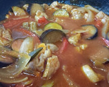 簡単！夏野菜とチキンのトマト煮込み♡作り方3写真