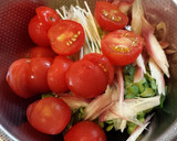 かいわれトマト茗荷の塩昆布和え作り方1写真