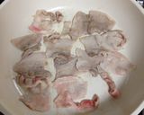 豚バラとブロッコリーの茎のしょうが炒め作り方3写真
