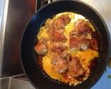 揚げないで焼くだけ！簡単！豚玉とじ作り方5写真