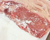 チーズ嫌いさんにも！豚ロースのピカタ風♪作り方1写真