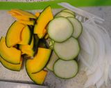 ズッキーニと南瓜のカレー粉炒め作り方1写真