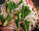 夏野菜☆簡単☆オクラもやしウィンナー炒め作り方3写真